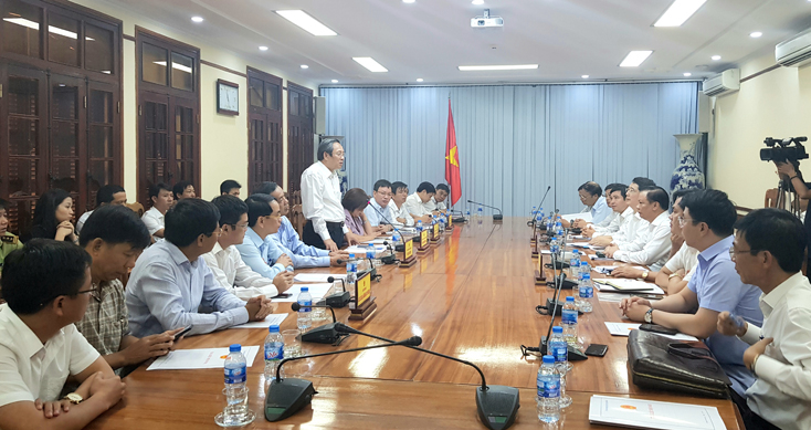 Đồng chí Hoàng Đăng Quang, Ủy viên Trung ương Đảng, Bí thư Tỉnh ủy phát biểu tại buổi làm việc.