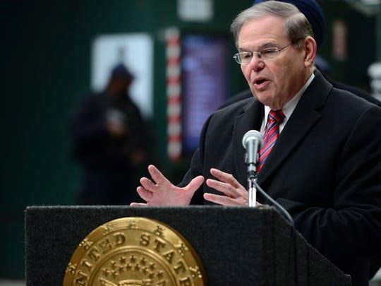 Bob Menendez, một trong 4 thượng nghị sỹ Mỹ gửi thư phản đối hành động của Trung Quốc. (Nguồn: northjersey)