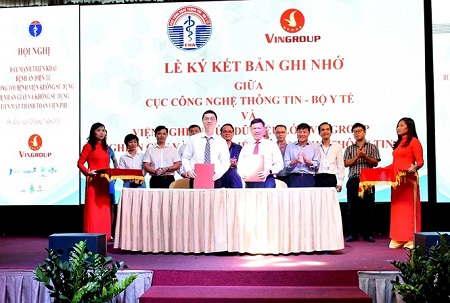 Viện Nghiên cứu Dữ liệu lớn ký Biên bản ghi nhớ Hợp tác với Cục Công nghệ thông Thông tin (Bộ Y tế) để chuẩn bị cho dữ liệu đầu vào - Ảnh: Báo Tiền phong