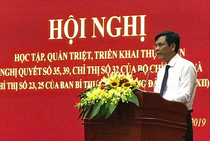 Đồng chí Phó Bí thư Thường trực Tỉnh uỷ Trần Thắng phát biểu chỉ đạo hội nghị