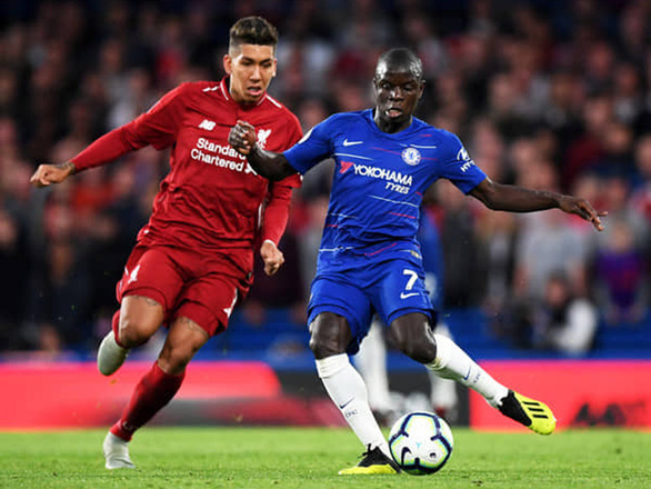 Kante (phải) liệu có thể chặn đứng Firmino cùng hàng công hùng mạnh của Liverpool - Ảnh: Zimbio