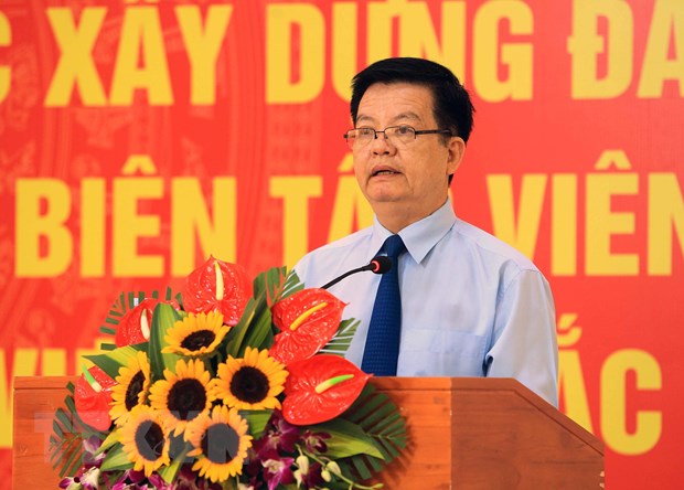 Chinh don Dang theo Di chuc Bac Ho: Bat dau tu cong tac can bo hinh anh 2Ông Mai Văn Chính khẳng định, Đảng luôn coi trọng bồi dưỡng lý luận chính trị, đào tạo, rèn luyện đội ngũ cán bộ. (Ảnh: TTXVN)