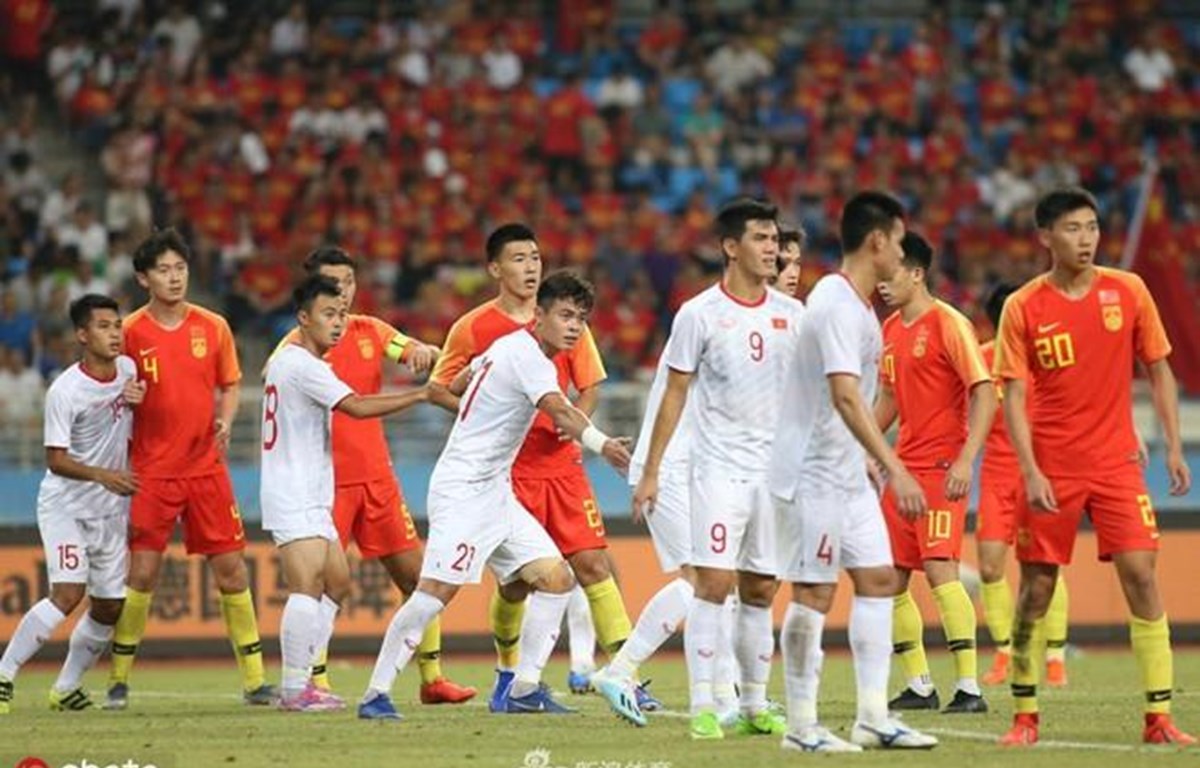 U22 Việt Nam thắng U22 Trung Quốc cách biệt với tỷ số 2-0 nhờ cú đúp bàn thắng của tiền đạo Tiến Linh.