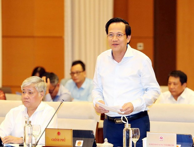 Quoc hoi se ban hanh Nghi quyet ve giam sat chuyen de giam ngheo hinh anh 2Bộ trưởng Bộ Lao động, Thương binh và xã hội Đào Ngọc Dung phát biểu. (Ảnh: Trọng Đức/TTXVN)