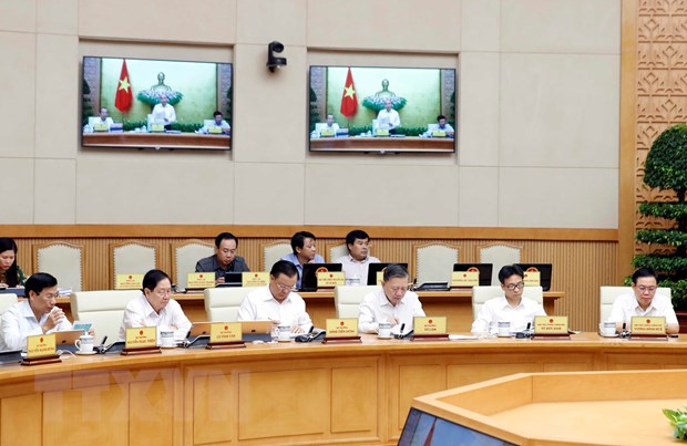 Chinh phu yeu cau bao dam tien do hoan thanh cac du an trong diem hinh anh 3Phiên họp Chính phủ thường kỳ tháng 8 năm 2019. (Ảnh: Thống Nhất/TTXVN) 