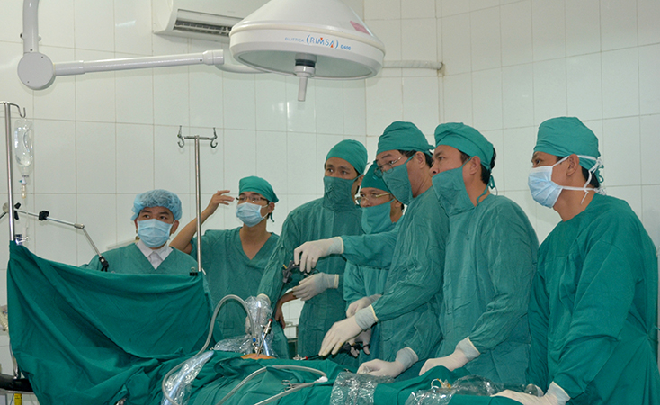 Các bệnh viện tăng cường ứng dụng công nghệ thông tin trong thực hiện thủ tục khám, chữa bệnh cho người dân.  