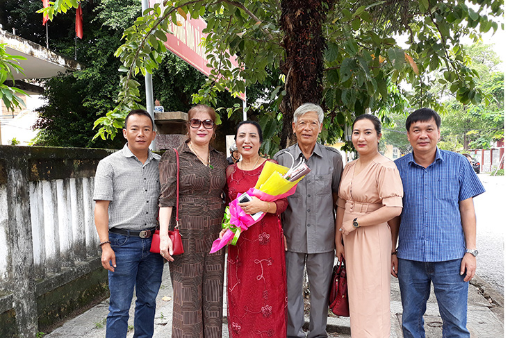 Sự động viên, cổ vũ của các thành viên trong gia đình như tiếp thêm sức mạnh để nghệ nhân Hồng Liên sống trọn với niềm đam mê.