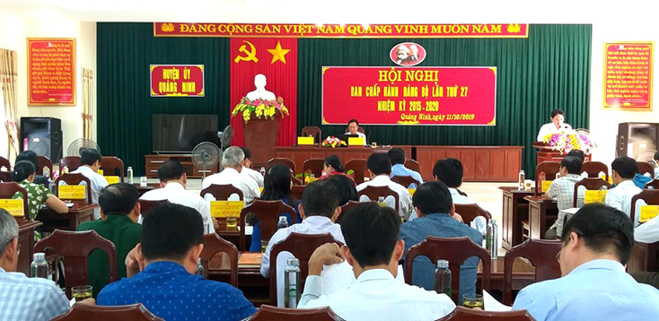 Các đại biểu tham dự hội nghị.