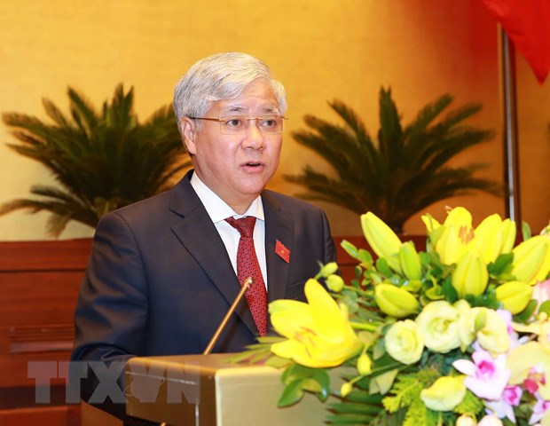 Bộ trưởng, Chủ nhiệm Ủy ban Dân tộc Đỗ Văn Chiến, thừa ủy quyền của Thủ tướng Chính phủ trình bày Đề án tổng thể phát triển kinh tế-xã hội vùng đồng bào dân tộc thiểu số và miền núi, vùng có điều kiện đặc biệt khó khăn. (Ảnh: Doãn Tấn/TTXVN)