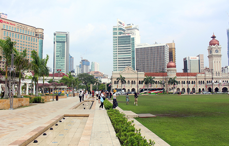 Một góc quảng trường ở thủ đô Kuala Lumpur, quảng trường không khói thuốc.