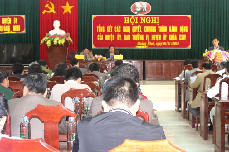 Các đại biểu tham dự hội nghị.