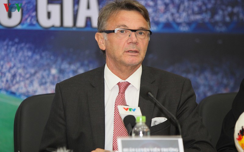  HLV Philippe Troussier để lại dấu ấn đậm nét ở U19 Việt Nam chỉ sau 2 tháng nắm quyền.