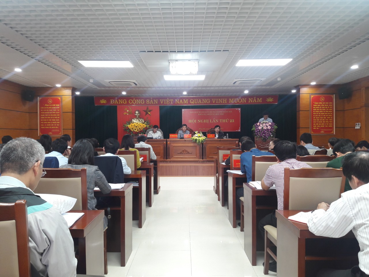 Hội nghị BCH Đảng bộ TP. Đồng Hới khóa XX (nhiệm kỳ 2015-2020) lần thứ 23 
