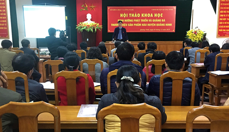 Các đại biểu tham dự hội thảo.