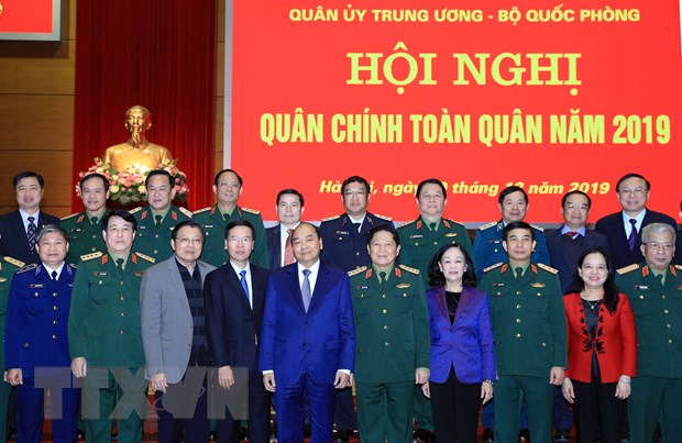 Thủ tướng Nguyễn Xuân Phúc với các đại biểu tham dự hội nghị. (Ảnh: Thống Nhất/TTXVN)