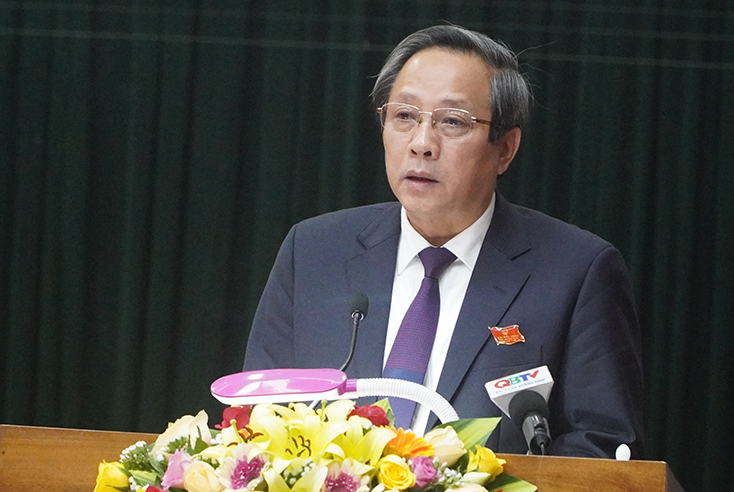 Chủ tịch HĐND tỉnh phát biểu khai mạc tại kỳ họp.