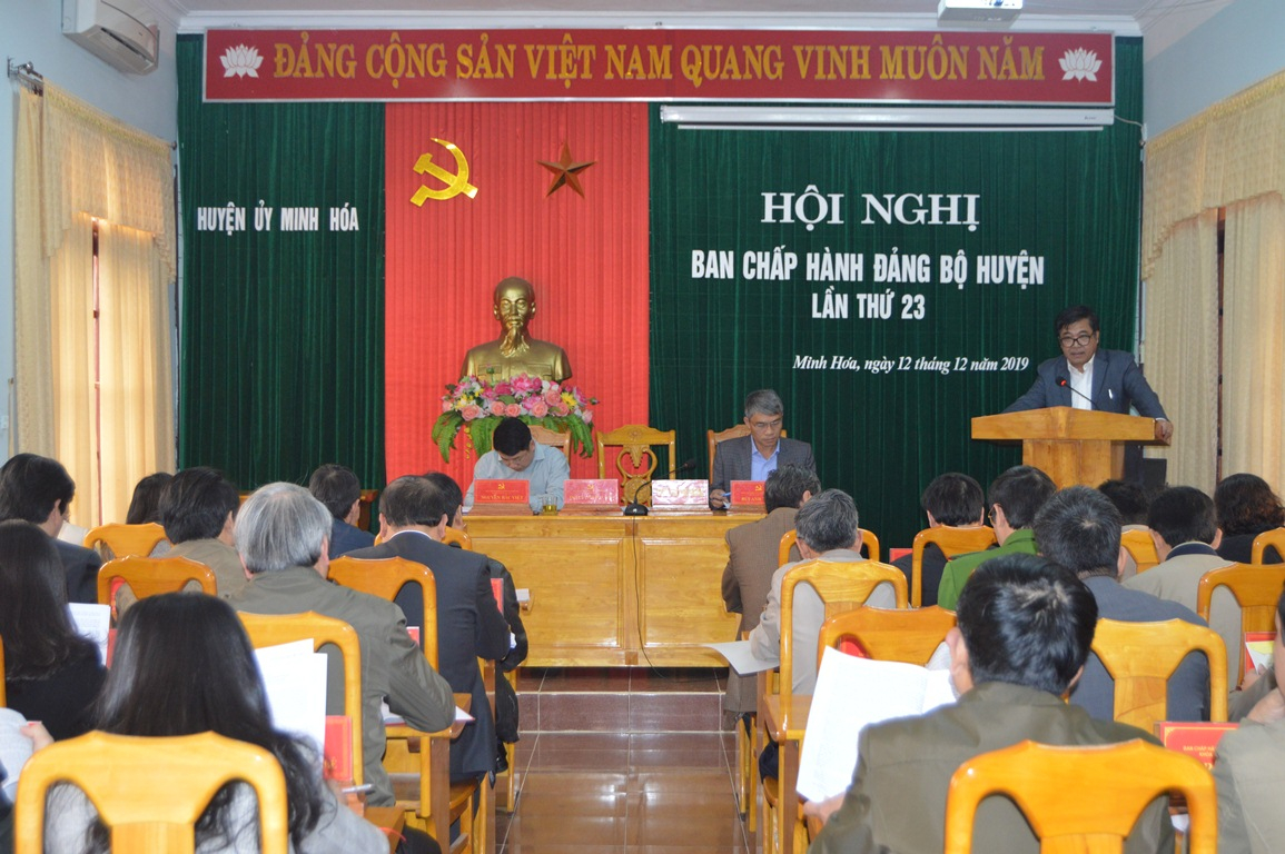 Các đại biểu tham dự hội nghị.