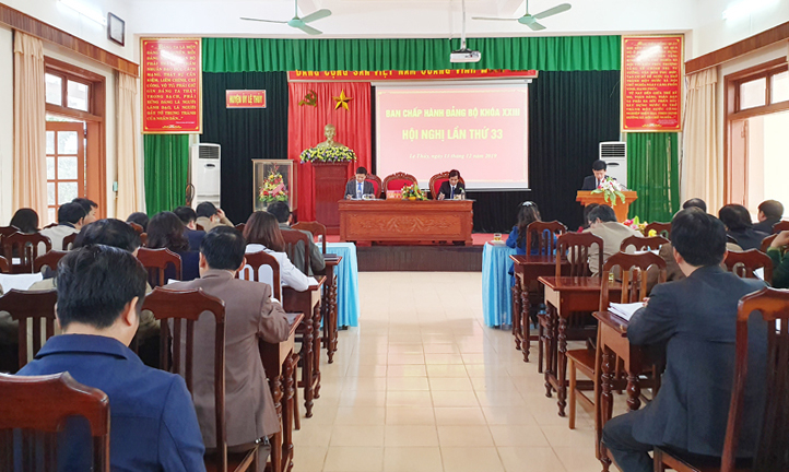 Các đại biểu dự hội nghị.
