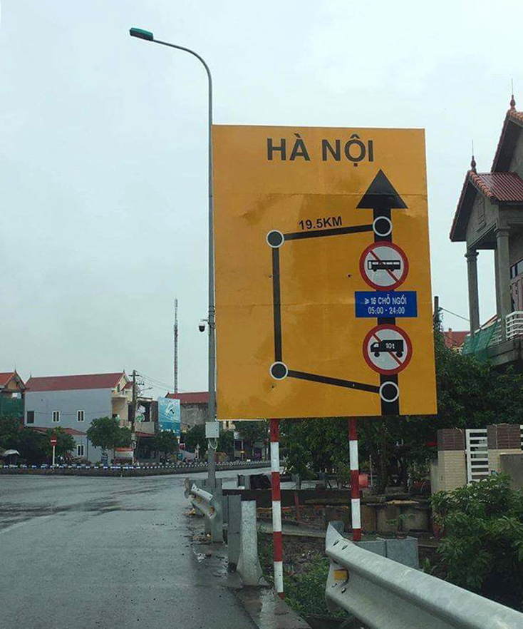 Theo bà Thanh Loan các cơ quan chức năng cần nghiên cứu, lắp đặt các biển phụ cho xe chở khách du lịch và xe có hợp đồng chạy vào trung tâm thành phố