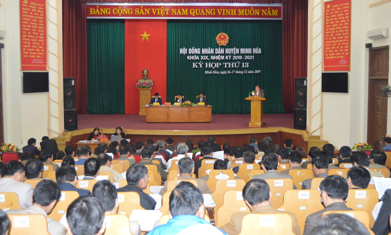 Toàn cảnh kỳ họp