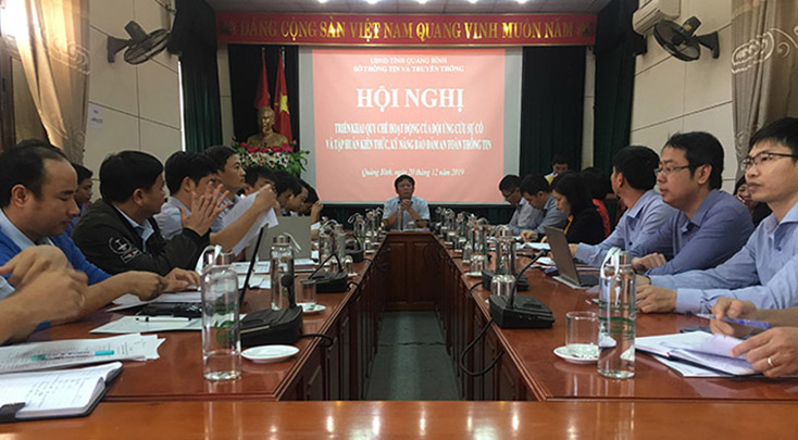 Các thành viên tham gia hội nghị