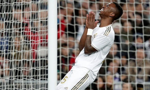 Tiền đạo Vinícius Junior (Real Madrid) tiếc nuối cho những cơ hội bị bỏ lỡ ở trận gặp Athletic Bilbao - Ảnh: Getty Images
