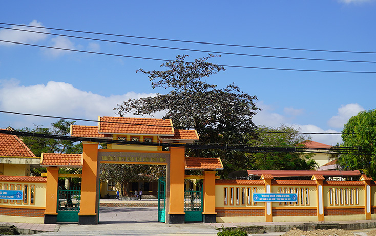 Trường PTDTNT tỉnh cơ bản đáp ứng nhu cầu học tập của con em đồng bào dân tộc thiểu số. 