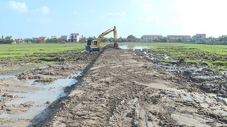    Nhờ đẩy mạnh công tác tuyên truyền, vận động, chương trình dồn điền đổi thửa ở xã Quảng Kim đã sắp sửa hoàn thành.