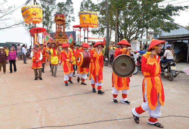Rộn ràng lễ hội  