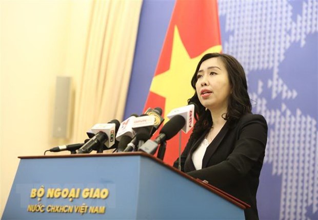 Người phát ngôn Bộ Ngoại giao Lê Thị Thu Hằng trả lời các câu hỏi của phóng viên trong nước và quốc tế. (Ảnh: Văn Điệp/TTXVN)