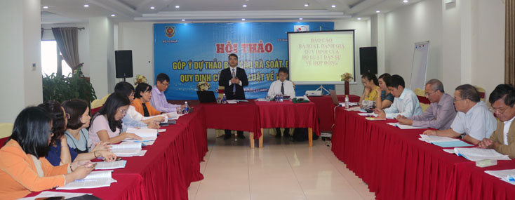 Các đại biểu tham dự hội thảo