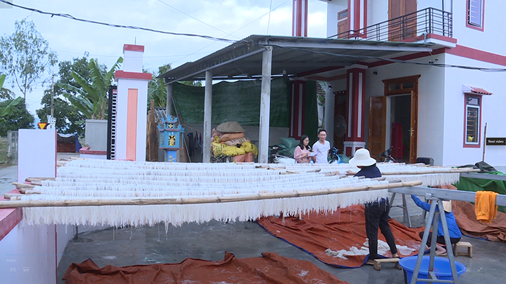 HTX nông sản Trường Thủy hoạt động hết công suất để hoàn thành các đơn hàng cho Tết Nguyên đán Canh Tý. 