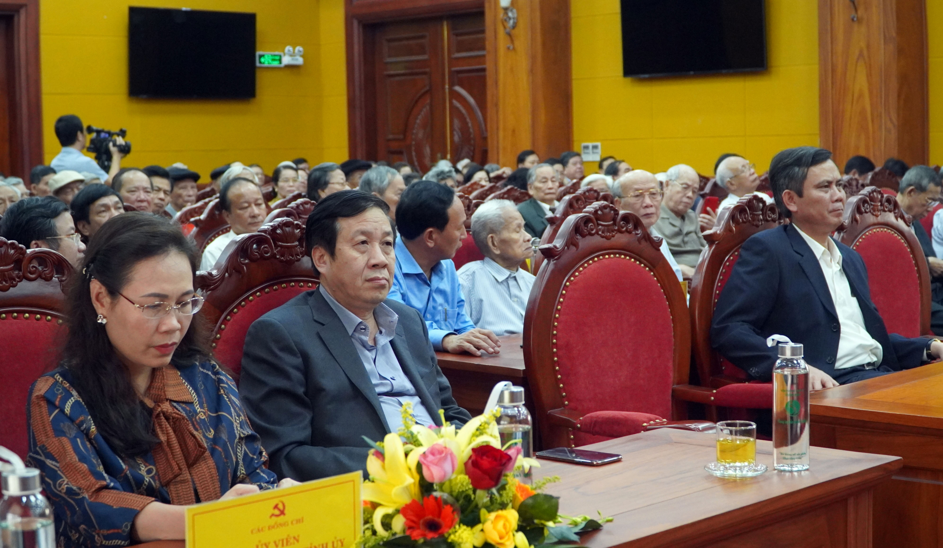 Các đại biểu tham dự buổi gặp mặt