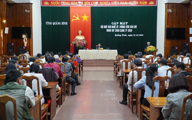 Toàn cảnh buổi gặp mặt.