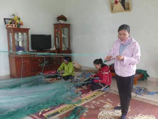 Các hội viên phụ nữ đầu tư phát triển ngành nghề khi có vốn vay ưu đãi.