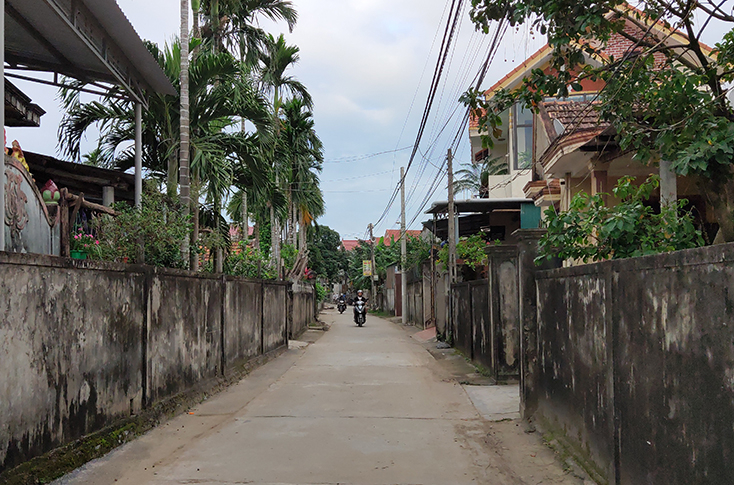 Diện mạo nông thôn ở Hiền Ninh ngày càng khang trang, sạch đẹp. 