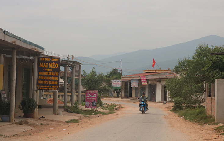 Một góc xã Quảng Châu, nơi đã xảy ra sự việc để cho  "người chết sống lại " ký giấy cho tặng đất...
