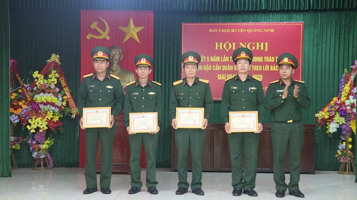  Nhiều cán bộ, chiến sỹ được khen thưởng trong phong trào thi đua “Ngành Hậu cần quân đội làm theo lời Bác Hồ dạy”.