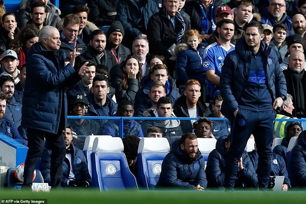 Mourinho lại thua khi đối đầu Lampard.