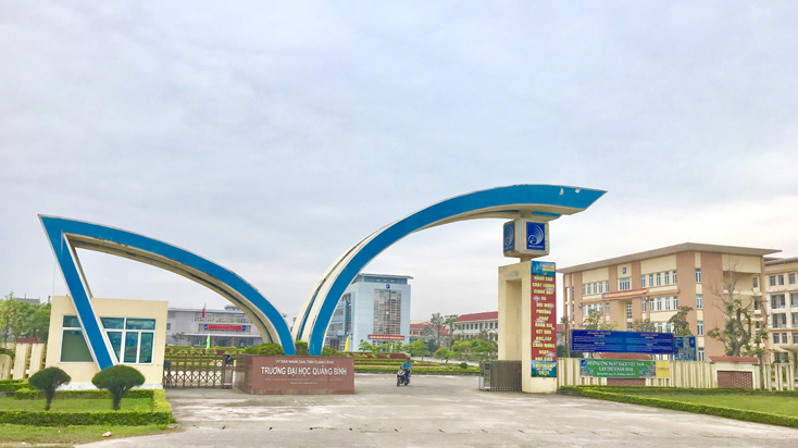 Trường đại học Quảng Bình bảo đảm môi trường an toàn, sẵn sàng đón sinh viên trở lại học tập vào sáng 4-3-2020.