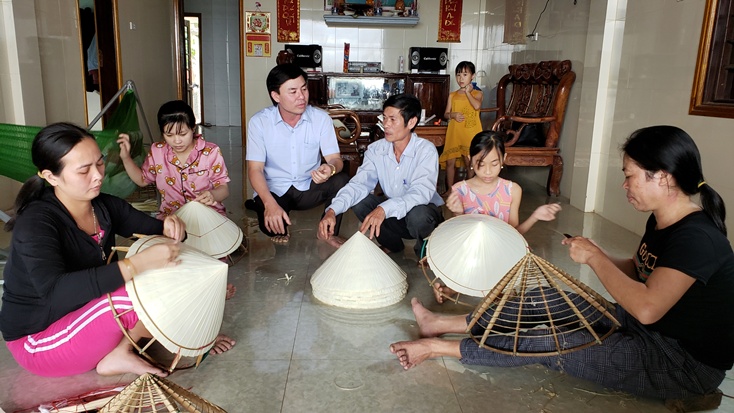 Lĩnh vực tiểu thủ công nghiệp, ngành nghề nông thôn đang được chính quyền xã Quảng Hải quan tâm, đầu tư phát triển.