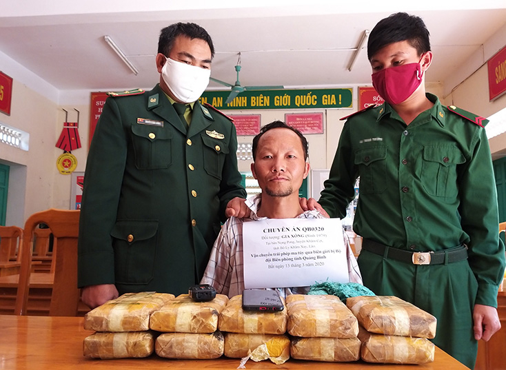 Đối tượng cùng tang vật vụ án