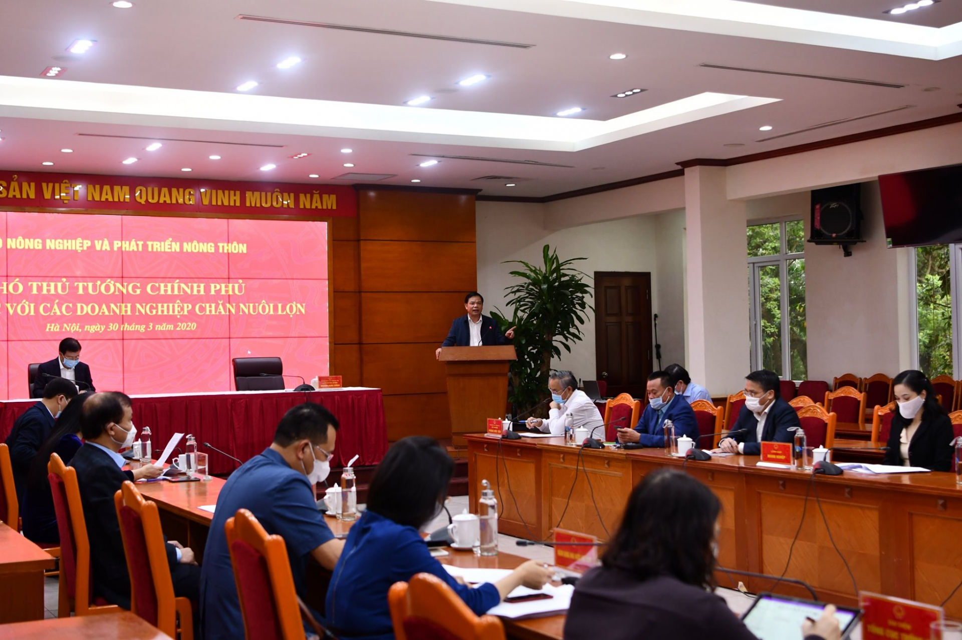  Toàn cảnh cuộc làm việc - Ảnh: VGP/Đoàn Bắc