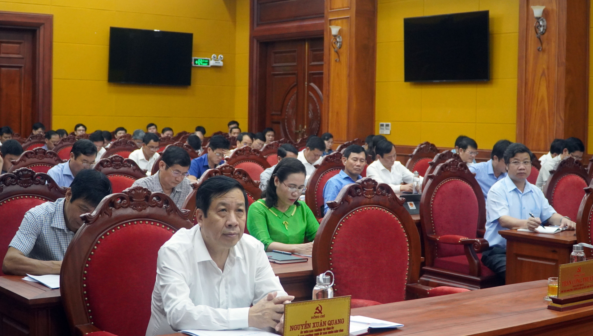 Các đại biểu dự hội nghị  