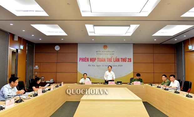 Ủy ban Pháp luật họp phiên toàn thể lần thứ 28 bằng hình thức trực tuyến. (Nguồn: Quochoi.vn)