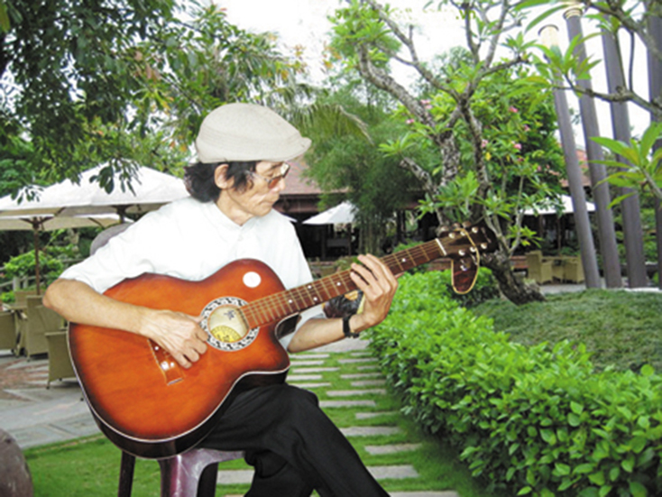 Nhạc sỹ Hoàng Sông Hương