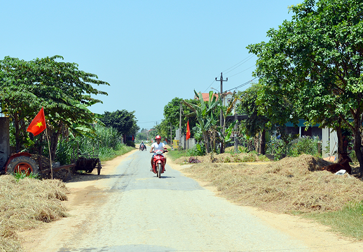 Đường về thôn Sao Sa hôm nay. 
