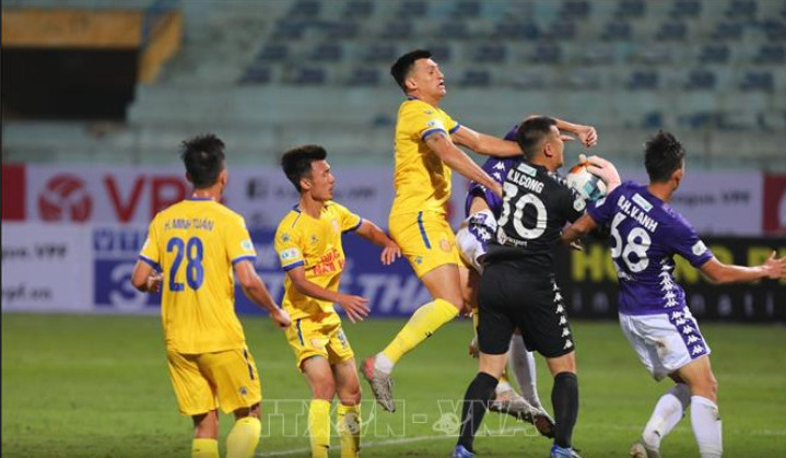  V-League đổi thể thức thi đấu, chỉ có 1 đội phải xuống hạng. Ảnh: TTXVN.