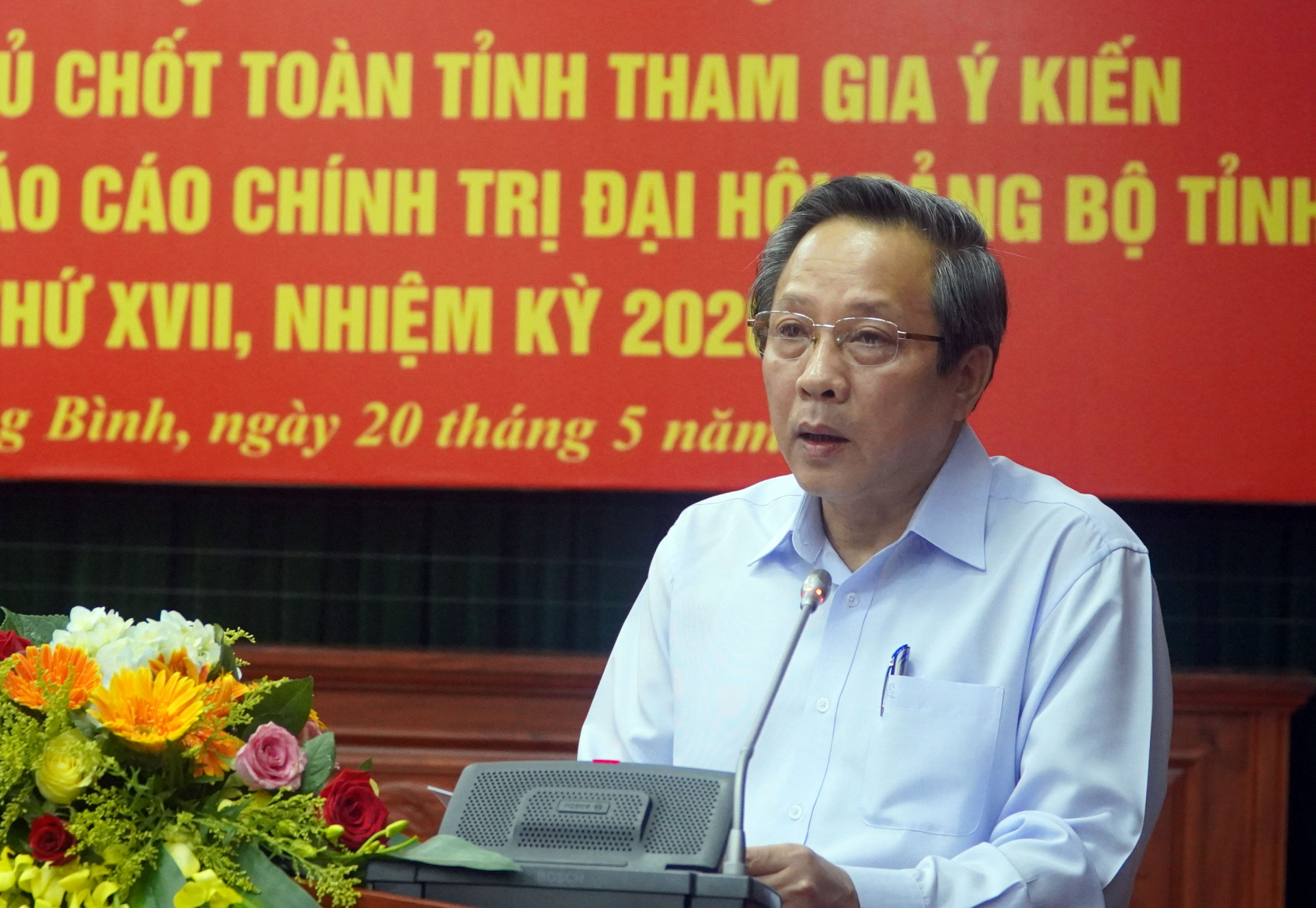 Đồng chí Bí thư Tỉnh ủy đặt vấn đề hội nghị
