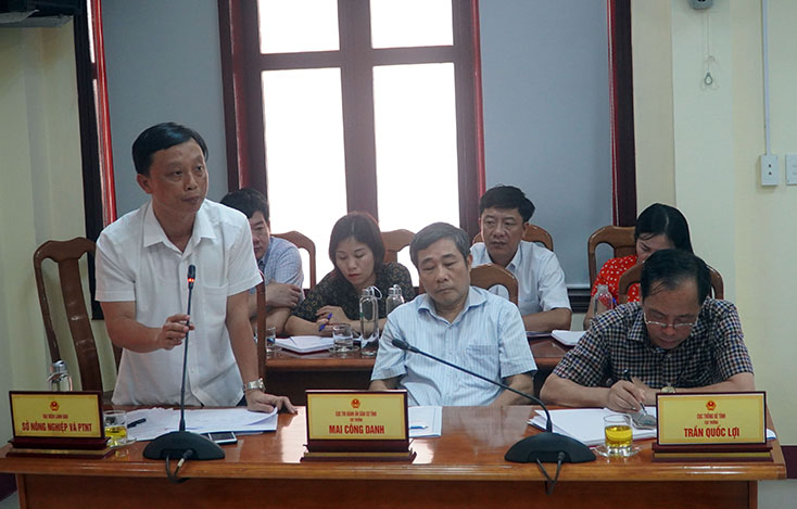 Các đại biểu thảo luận tại hội nghị